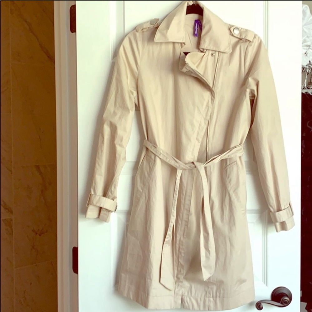 Seraphine trench coat, size 4